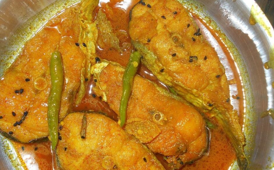 Curries from around India - Macher Jhol Source: Wikimedia