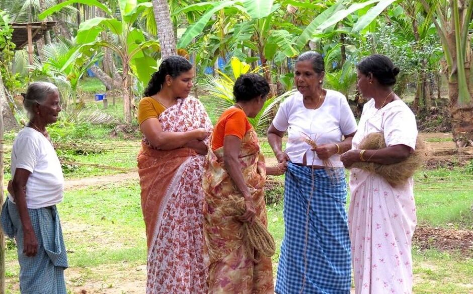 10 Customs and Traditions in Indian Culture Village Women Kumbalangi