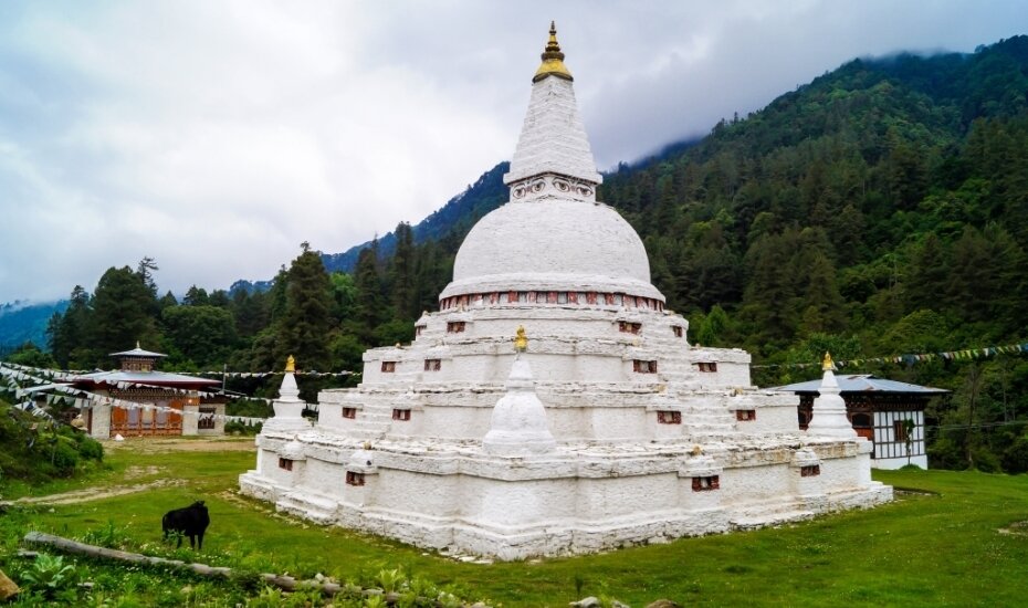 Chenbji Chorten on the way to Bumthng, Bhutan