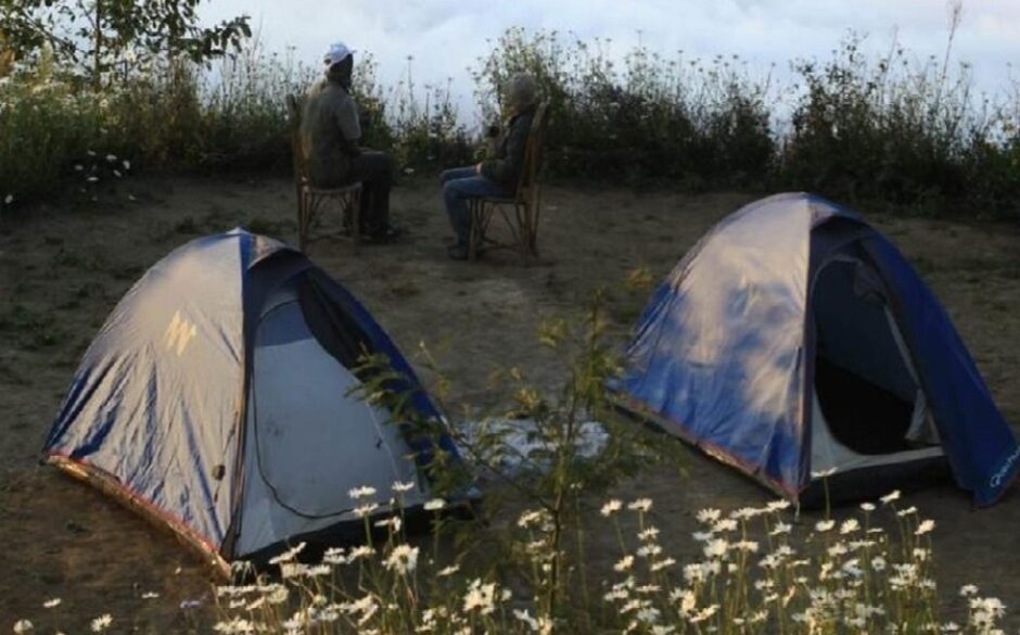 India with Teenagers hiking tents