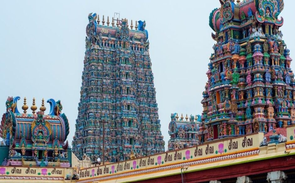 India with Teenagers temple