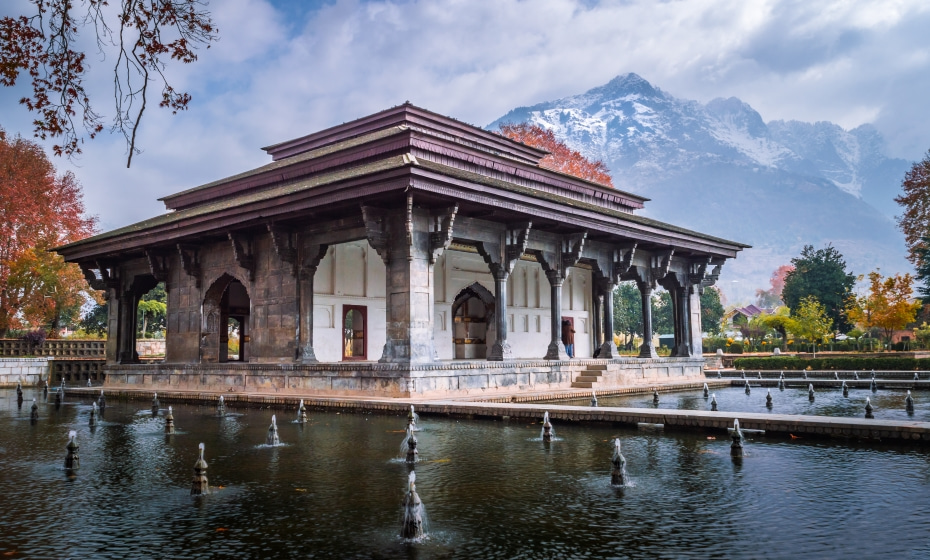 Shalimar Bagh Mughal Gardens, Srinagar, Jammu and Kashmir