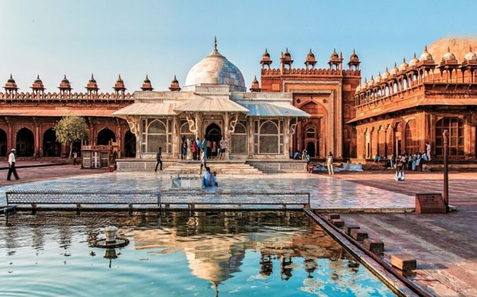 Where should I visit in India Agra Fatehpur sikri