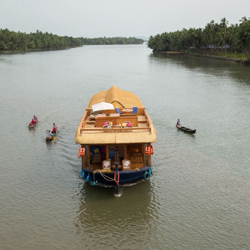 The Lotus Houseboat Kannur Kerala