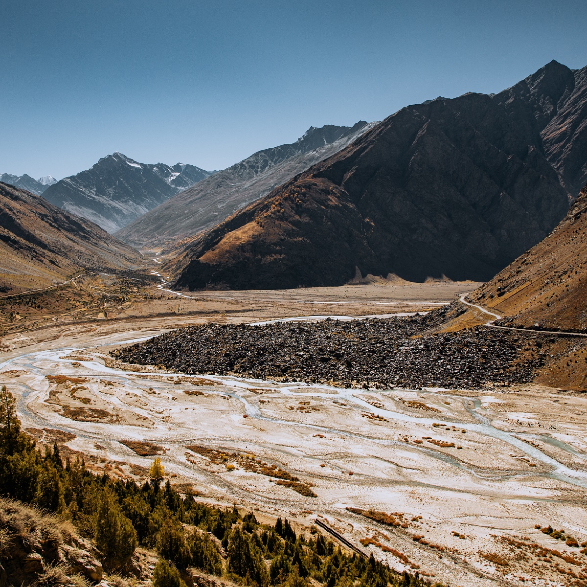 Highway near Jispa Himachal Pradesh