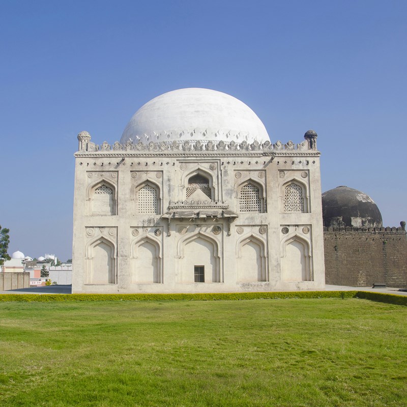 Mujahid Shahi Tomb Gulbarga Karnataka