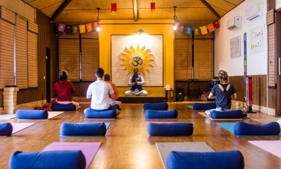 Yoga and Meditation Classes. Veda5 Luxury Wellness Retreat