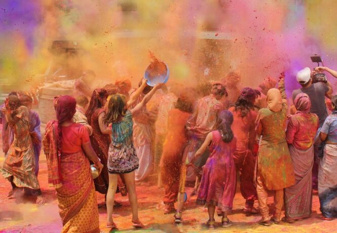 30 of the best festivals in India - Holi festival of colour