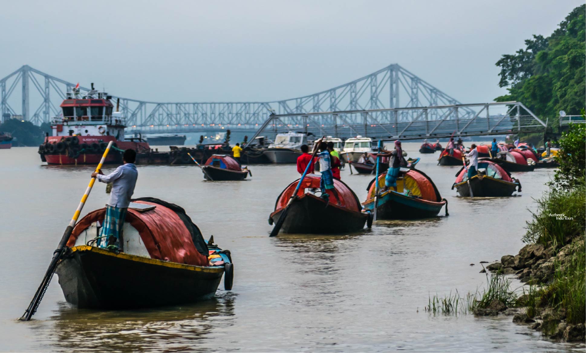 Riverside from Howrah Bridge, Kolkata